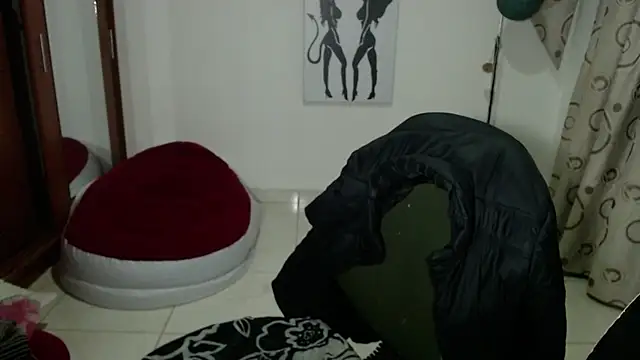 vivian-milf online show from 02.17.26