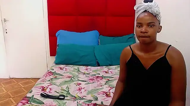 Snapshot of EMBER_FOX chatting on 02.05.26 EMBER FOX online show from 02.05.26