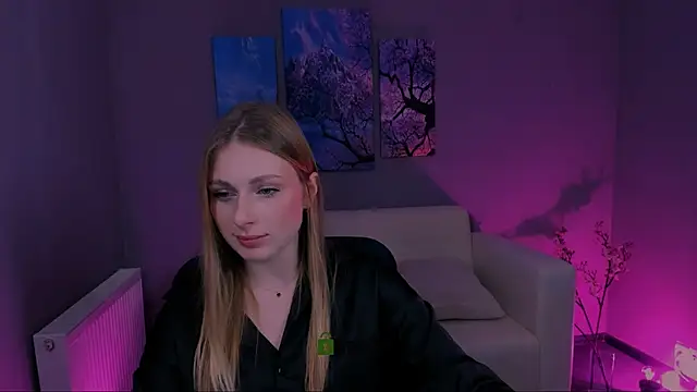 Snapshot of mary_meow_hot chatting on 12.01.25 mary meow hot online show from 12.01.25