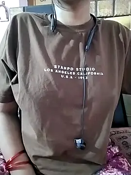 RASHMI SHARMA9 online show from 04.08.26