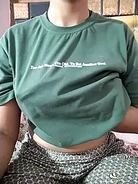 RASHMI SHARMA9 online show from 05.10.26