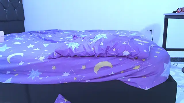 NoaLeon21 online show from 01.14.26