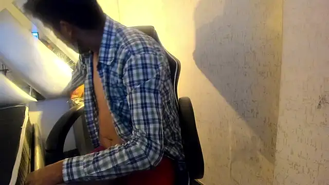 Snapshot of DANIDICK_VC chatting on 12.16.25 DANIDICK VC online show from 12.16.25