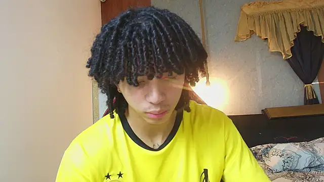 Snapshot of kim_curlyy chatting on 07.10.26 kim curlyy online show from 07.10.26