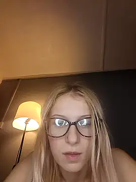 Stargirl247 online show from 11.28.25