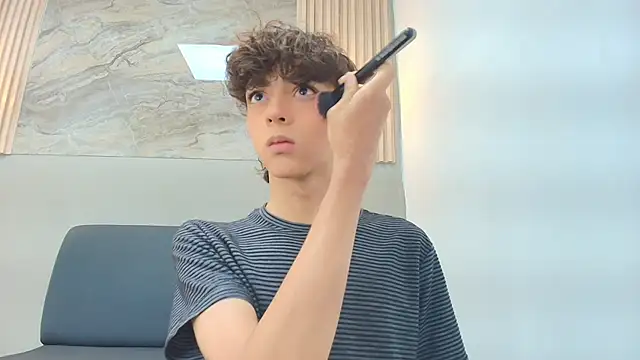 Snapshot of CRISS_ALLEN1 chatting on 12.15.25 CRISS ALLEN1 online show from 12.15.25