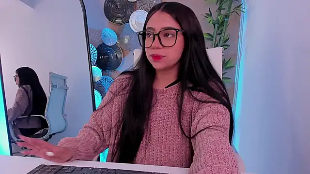 luna cute   online show from 01.19.26