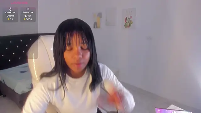 Snapshot of miiyaako_ds chatting on 11.30.25 miiyaako ds online show from 11.30.25