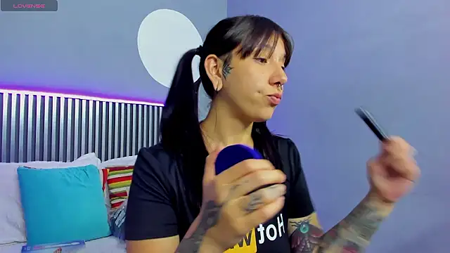 nora temptress online show from 02.22.26