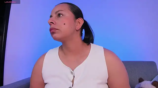 jimena chic1 online show from 05.29.26