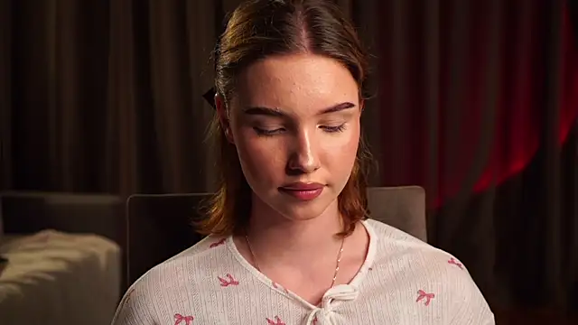 Snapshot of heresouly chatting on 12.14.25 heresouly online show from 12.14.25