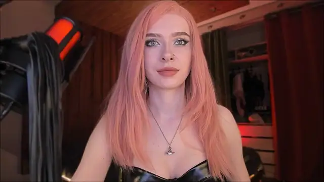 Snapshot of Mistress_Iris chatting on 11.27.25 Mistress Iris online show from 11.27.25