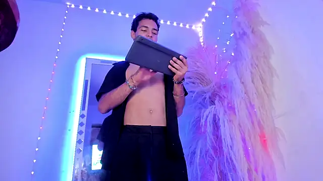 Snapshot of All_fetiche chatting on 11.27.25 All fetiche online show from 11.27.25