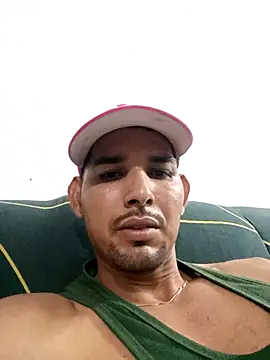 Snapshot of Meretrix_XXX chatting on 12.22.25 Meretrix XXX online show from 12.22.25