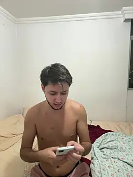 Snapshot of RicoValen chatting on 02.20.26 RicoValen online show from 02.20.26