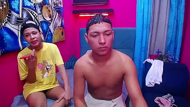 Snapshot of twinks_fuck chatting on 01.08.26 twinks fuck online show from 01.08.26