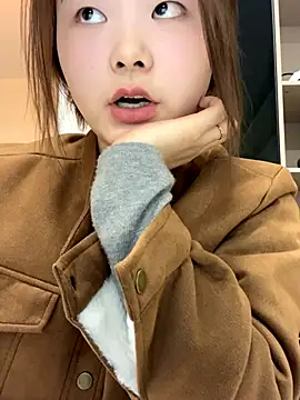 Snapshot of DMG-41 chatting on 11.30.25 DMG-41 online show from 11.30.25