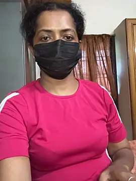 Snapshot of TeddyLover5 chatting on 12.16.25 TeddyLover5 online show from 12.16.25