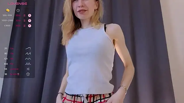 Snapshot of victory_graivs chatting on 12.04.25 victory graivs online show from 12.04.25