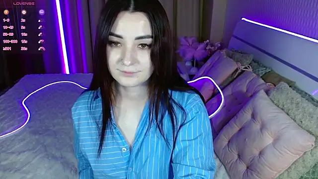 Snapshot of AdeleCutie chatting on 12.03.25 AdeleCutie online show from 12.03.25