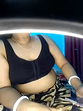 Snapshot of priya2098 chatting on 06.20.26 priya2098 online show from 06.20.26
