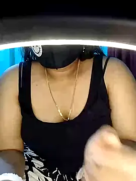 Snapshot of priya2098 chatting on 06.22.26 priya2098 online show from 06.22.26