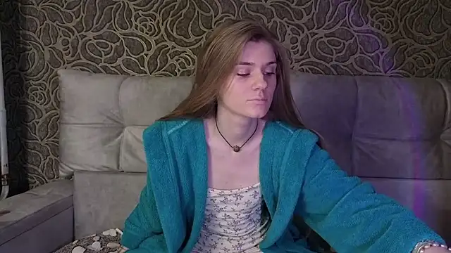 Snapshot of Adell_Love chatting on 12.17.25 Adell Love online show from 12.17.25