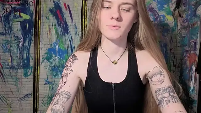 Snapshot of Adell_Love chatting on 04.29.26 Adell Love online show from 04.29.26