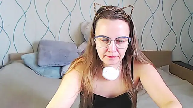 KissKsy online show from 11.28.25