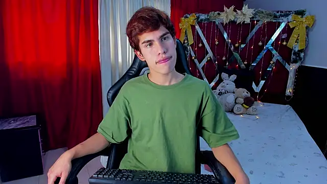 Snapshot of Jacobelord chatting on 12.16.25 Jacobelord online show from 12.16.25