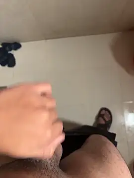 Snapshot of your_playboy_00 chatting on 12.14.25 your playboy 00 online show from 12.14.25