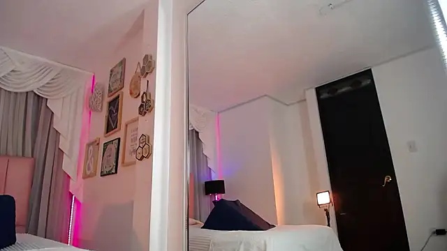 IsabelleDaza online show from 02.26.26