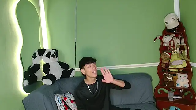 Snapshot of murb_xxx chatting on 11.27.25 murb xxx online show from 11.27.25