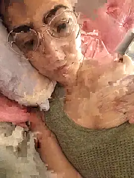 Snapshot of Yani-14 chatting on 02.01.26 Yani-14 online show from 02.01.26