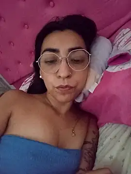 Snapshot of Yani-14 chatting on 02.11.26 Yani-14 online show from 02.11.26