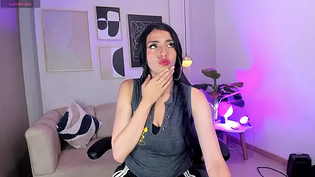 Miha Sophia  online show from 12.17.25