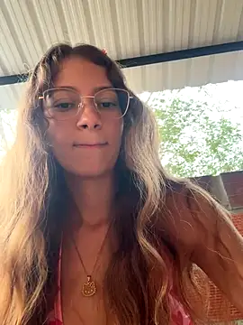 Snapshot of Vanneskk chatting on 12.01.25 Vanneskk online show from 12.01.25