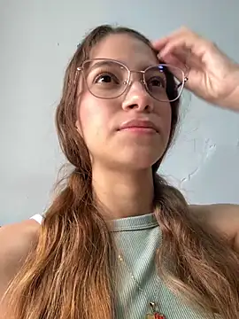 Snapshot of Vanneskk chatting on 12.03.25 Vanneskk online show from 12.03.25