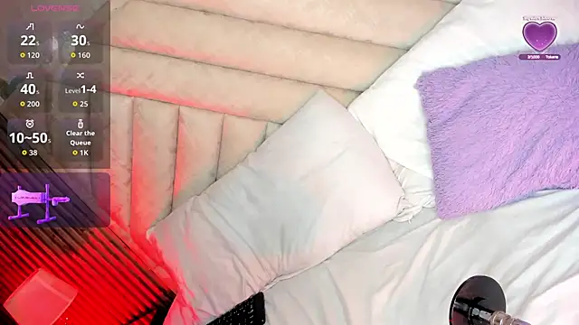 Snapshot of Nikkitaevnas chatting on 12.15.25 Nikkitaevnas online show from 12.15.25