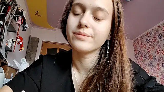 Snapshot of SophieHazely chatting on 12.02.25 SophieHazely online show from 12.02.25