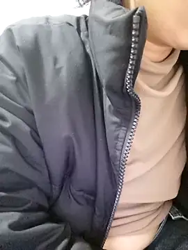 Snapshot of mimi2052 chatting on 12.04.25 mimi2052 online show from 12.04.25