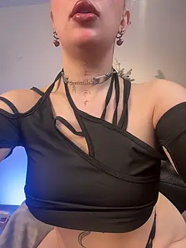 Snapshot of Helga_vibe chatting on 12.15.25 Helga vibe online show from 12.15.25