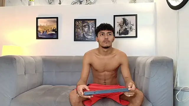 COUPLES BOYS online show from 02.26.26