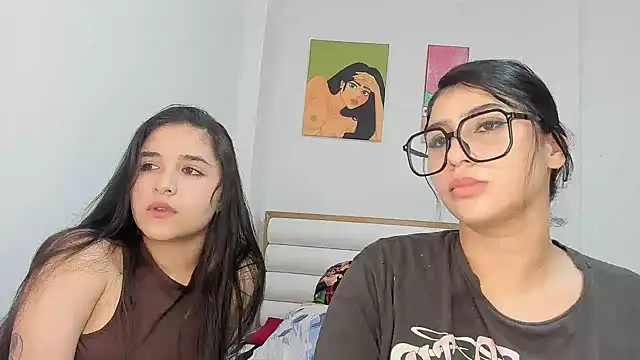 Snapshot of ROUS_SWEET_ chatting on 04.26.26 ROUS SWEET online show from 04.26.26