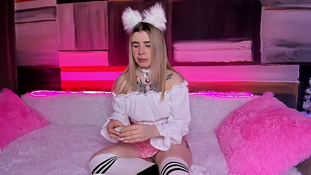 Malia1Taylor online show from 12.17.25