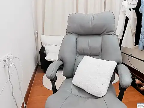 Snapshot of linlinjiang33 chatting on 12.03.25 linlinjiang33 online show from 12.03.25