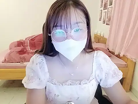 BabyDoll1999 online show from 03.10.26