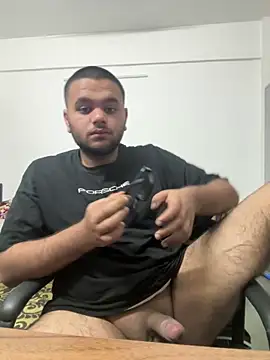 Snapshot of Noavacado_ chatting on 02.15.26 Noavacado online show from 02.15.26