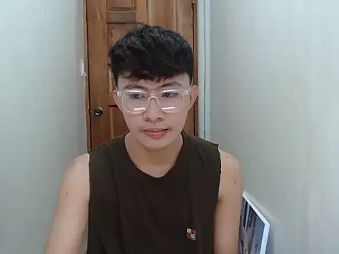 asiantwink0000 online show from 12.19.25