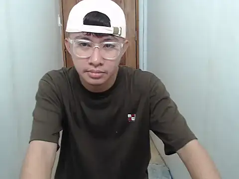 asiantwink0000 online show from 01.13.26